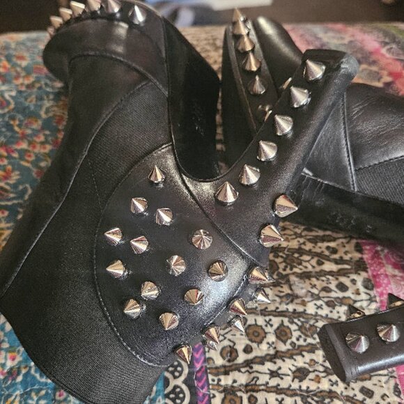 Italian made, Vero Cuoio, Black, Spiked, Ankle Boots - Picture 10 of 13